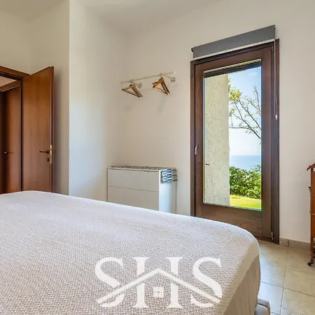 Soleil Private Pool & Stunning Sea View * Torre delle Stelle